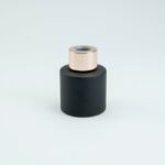 parfumflesje-cylinder-zwart-met-rose-gold-schroefdop-50-ml