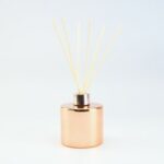 set-parfumfles-cylinder-rose-gold-met-rose-gold-schroefdop-geurstokjes-200ml